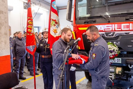 OBČINA PIVKA PREDAJA VOZILA GVC-1 PGD KOŠANA 6.5.2025 - Valter Leban-2145